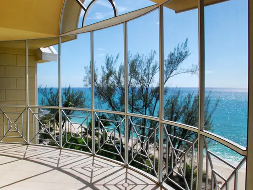 Modern glass railing designs for your balcony