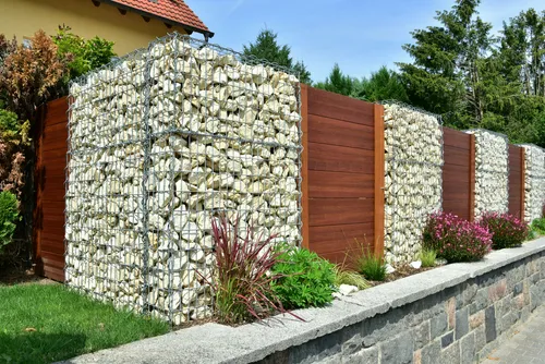 Boundary wall design with grill