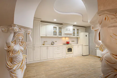 Decorative kitchen entrance arch design