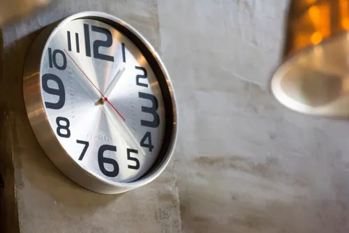 Wall clocks and Vastu: How to improve the décor and positive energy of your home